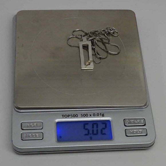 Gold Floral Accent Necklace - Picture 2 of 5